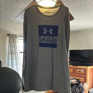 Under Armour Gray Long Sleeve Shirt
